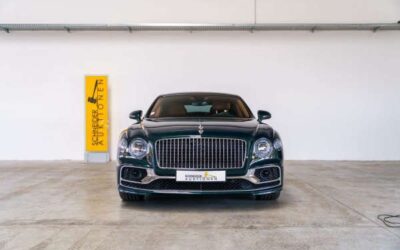 Bentley Flying Spur V8 4.0 TOP ZUSTAND!! Tolle Farbcombi